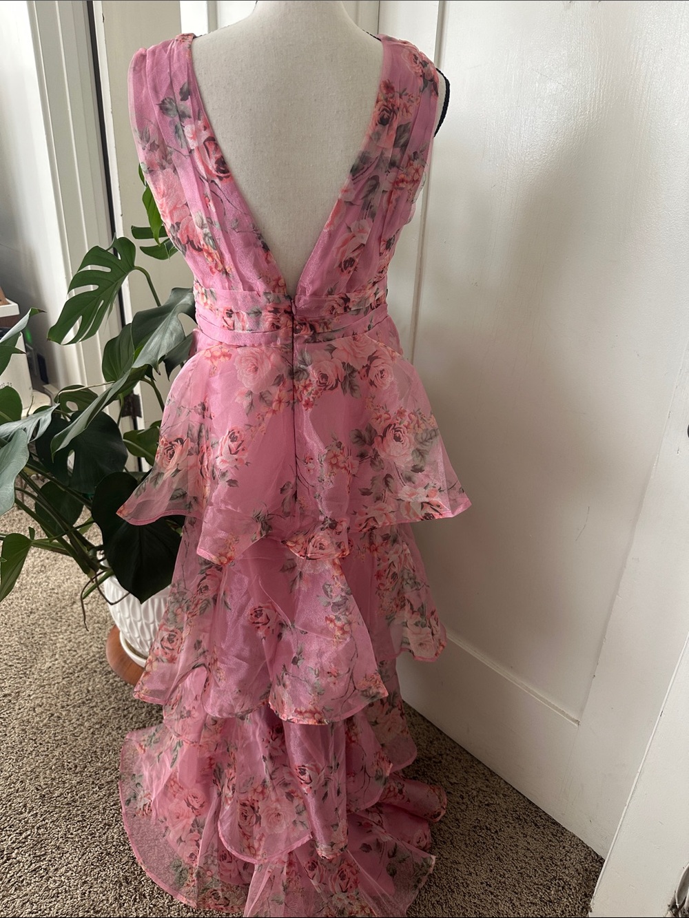 Lulus NWT Garden Radiance Pink Floral Organza Ruffled Maxi Gown M - Picture 8 of 9